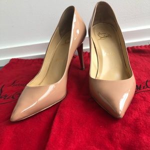 Christian Louboutin, Nude Patent heel
